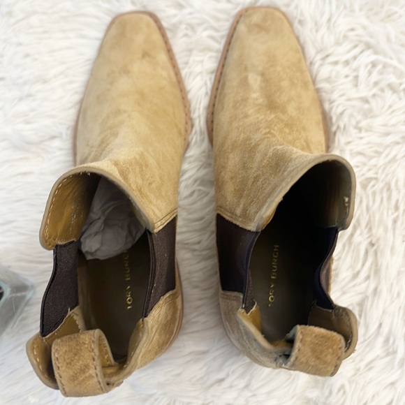 NEW $438 Tory Burch Chelsea Suede Pull on Ankle Heel Bootie women size 5 - Picture 6 of 10